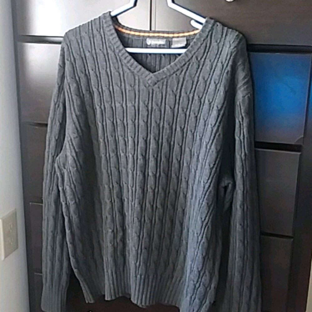Men's sweater
